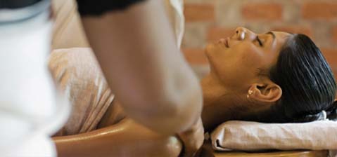 Kairali Ayurveda Training, Abhiyangam Massage